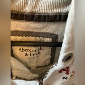 Thick hooded sweatshirt.